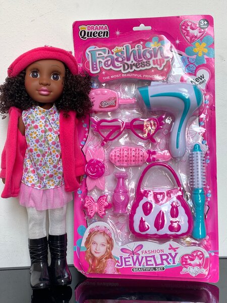 Poupée Mode avec Accessoires