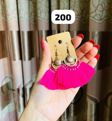 Earrings 