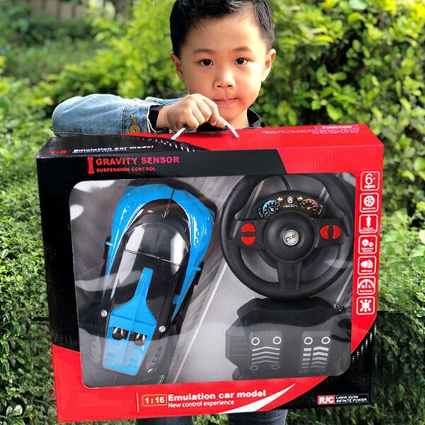 Voiture RC avec volant enfant