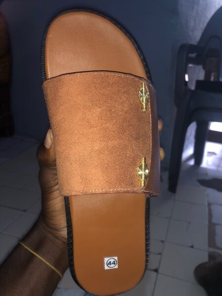 Sandales en cuir marron homme