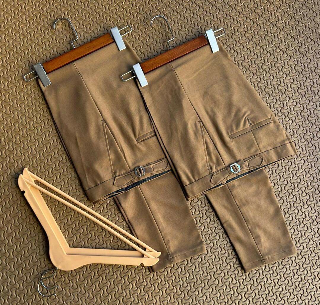 Smart beltless trousers