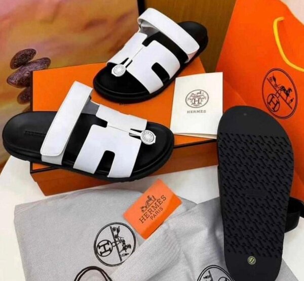 Les chic chaussures sont disponibles