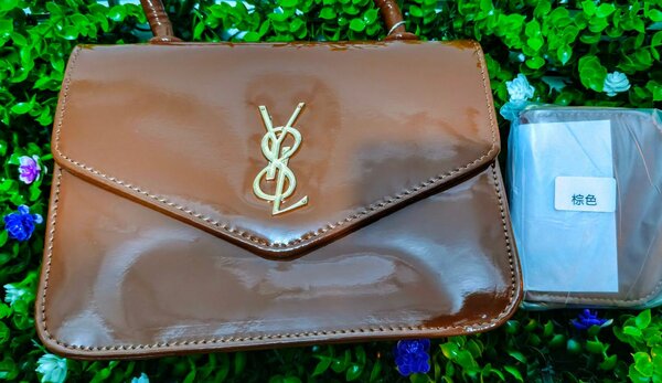 Sacs à main élégants femme