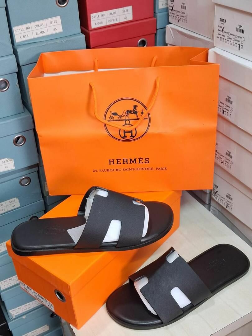 Sandales Hermès élégantes