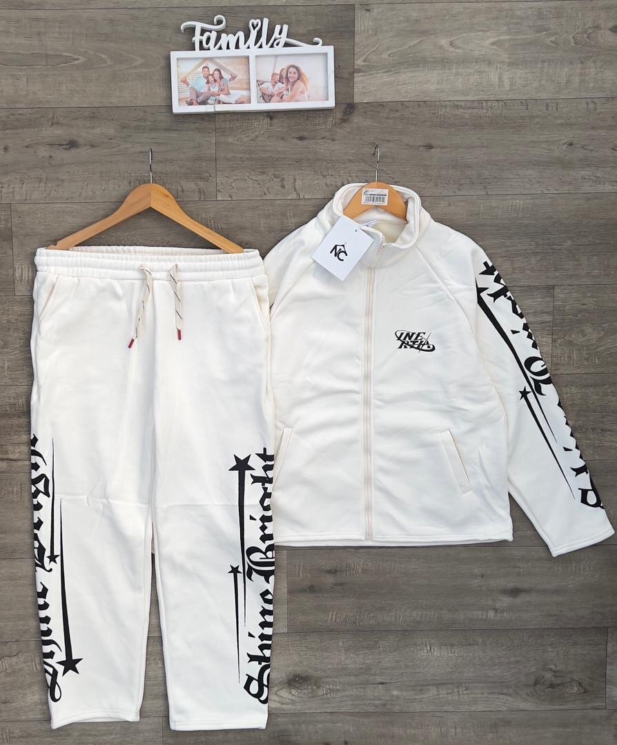 Ensemble de survêtement homme style sportif