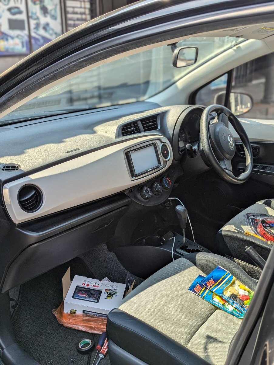 CAR SOUNDS AND SECURITY SYSTEMS