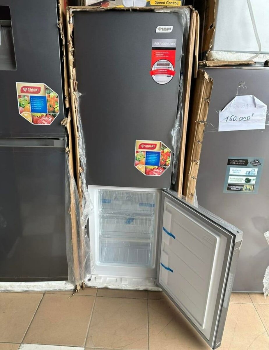 REFRIGERATEUR COMBINE SMART 157L