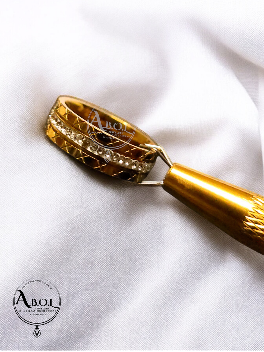 Stone layer ring band