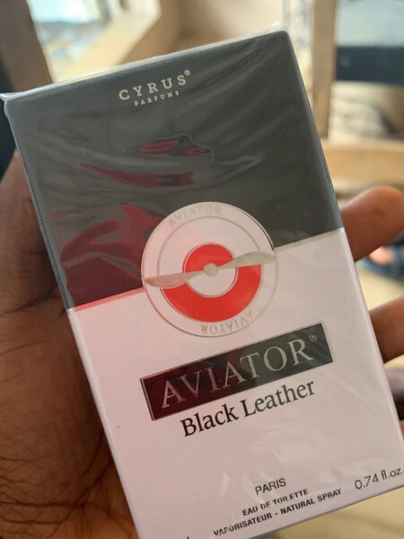 Parfum Aviator Black Leather