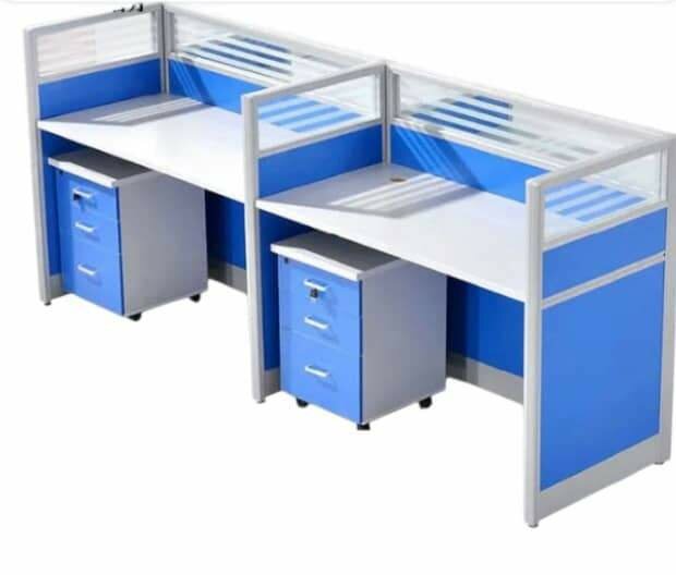 Table de bureau agents