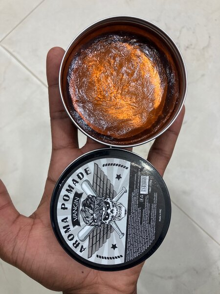 Aroma pomade
