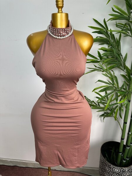 Robe Femme Élegante Dos Nu