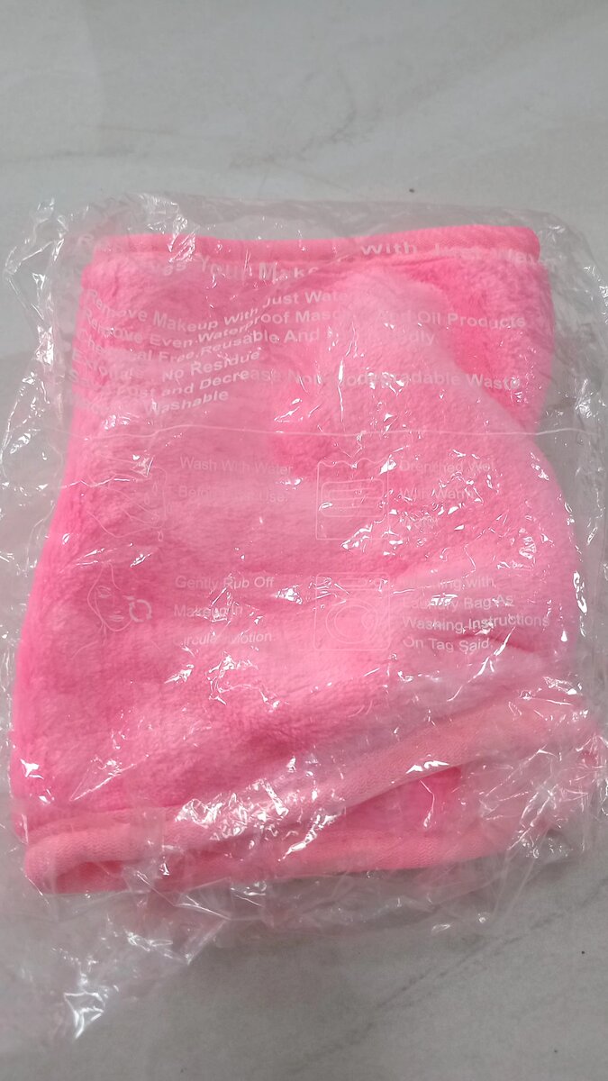 Serviette démaquillante douce