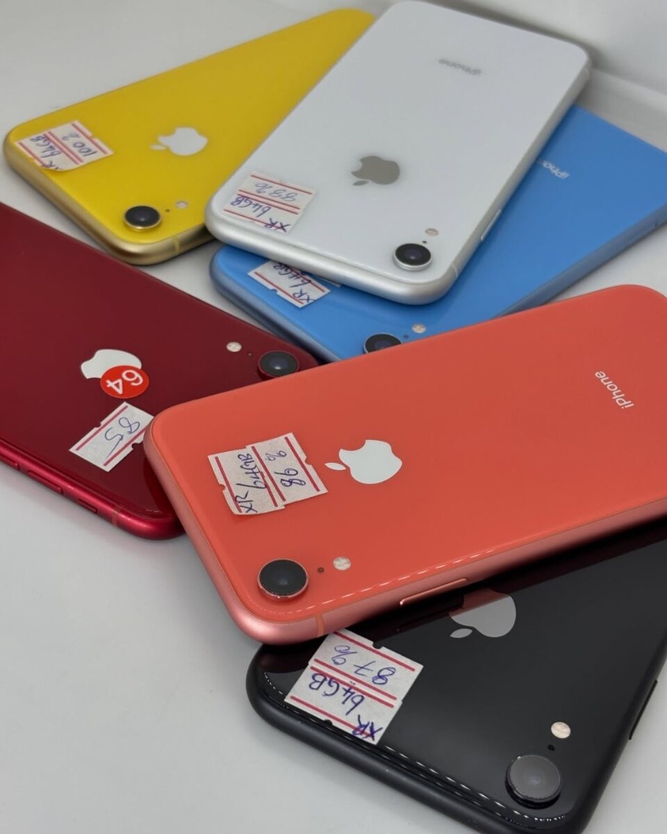 iPhone XR Couleurs Variées