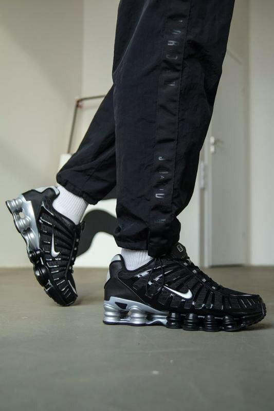 Nike Shox tl