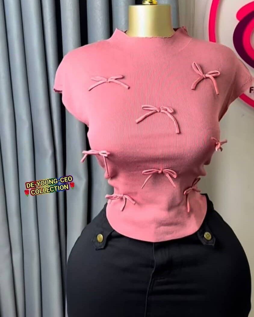 T-shirt chic avec nœuds