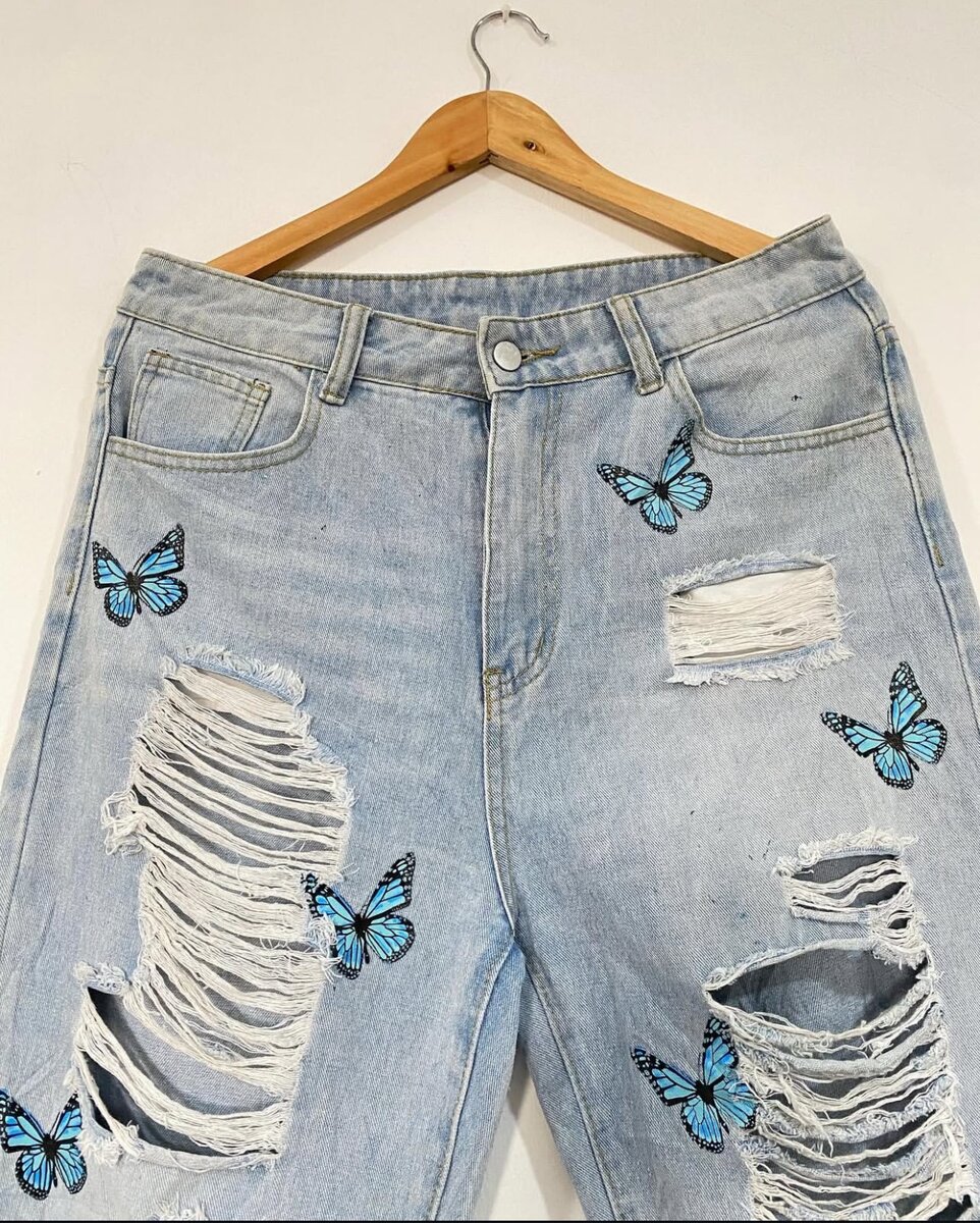 Ripped out jean pant