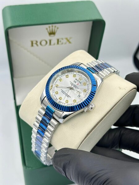 Montres classiques élégantes