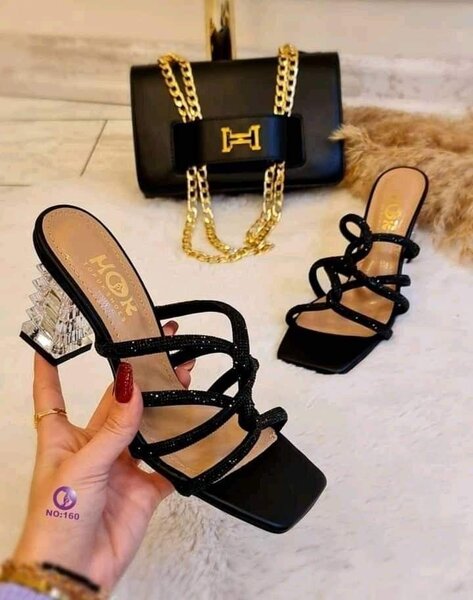 Ensemble sac à main et chaussures