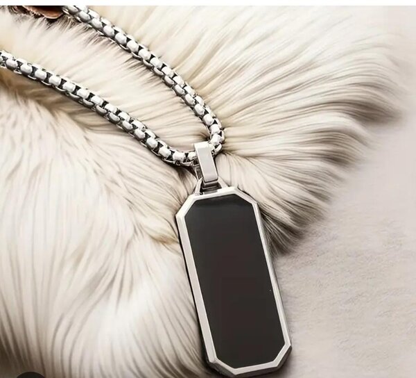 Collier pendentif en acier inoxydable