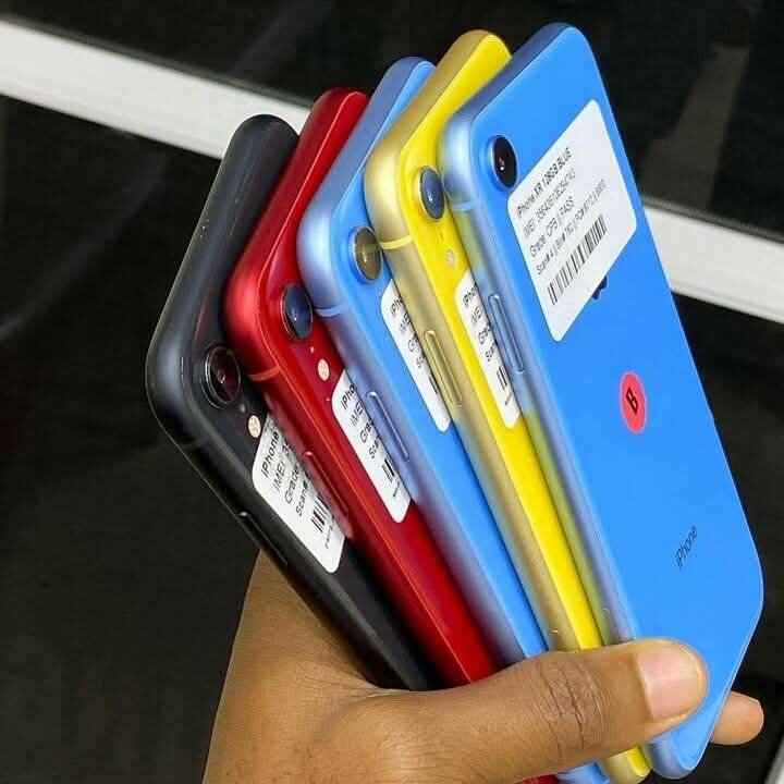 iPhone XR - Couleurs Variées