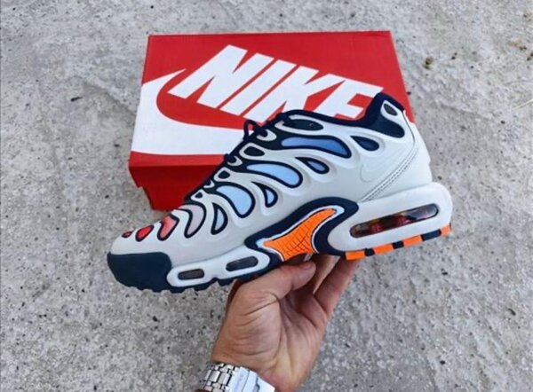 Nike Air Max Tuned Sneakers