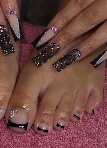 Manucure Éclatante Strass