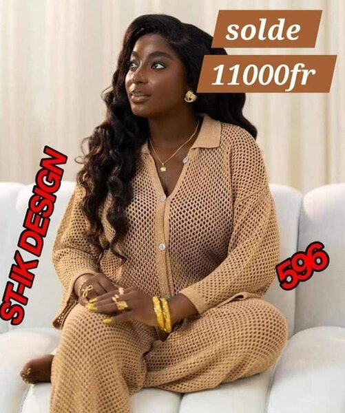 Joli complet de femme