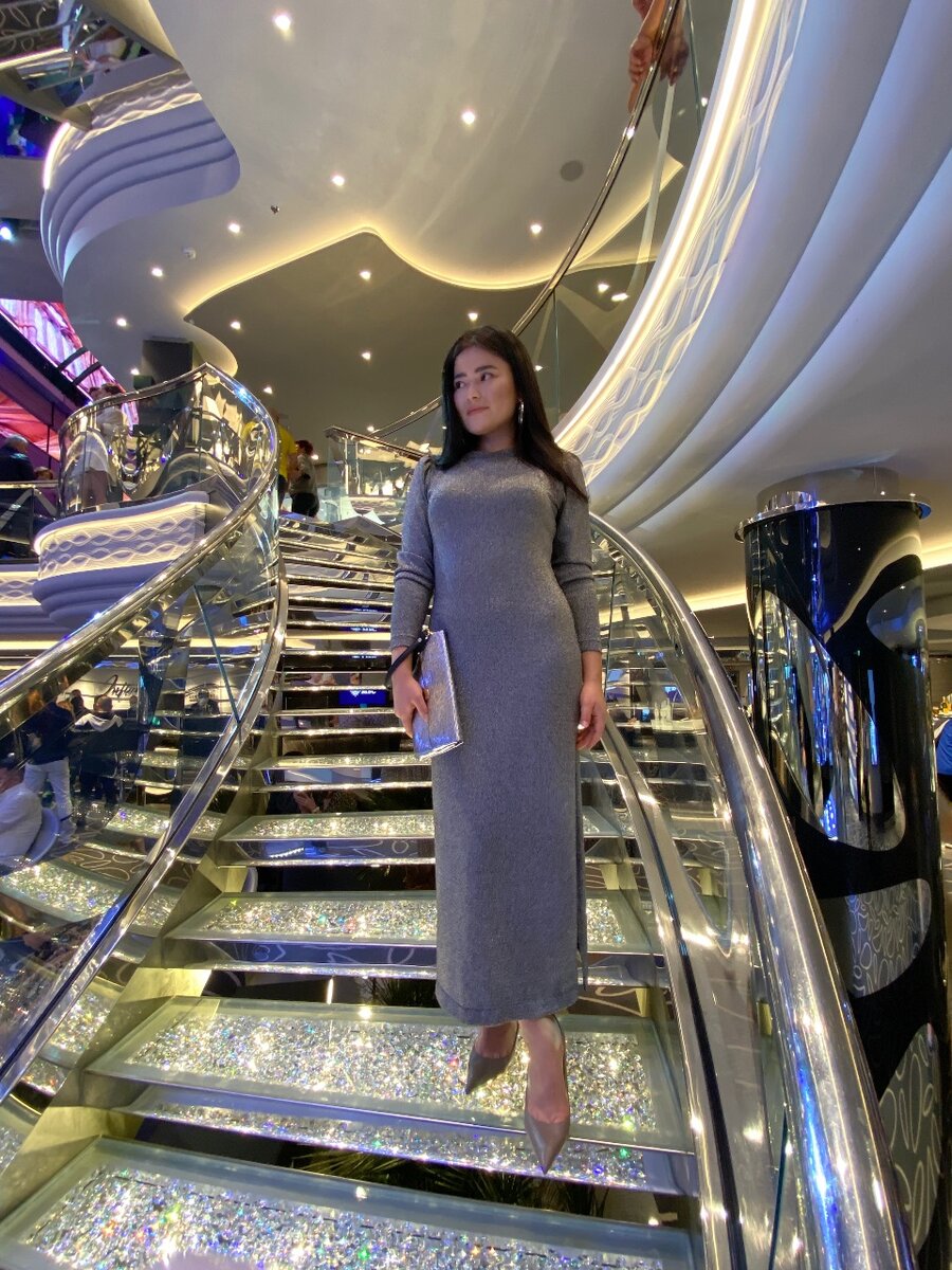 Вечернее платье