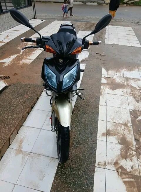 Moto KTM performante et stylée