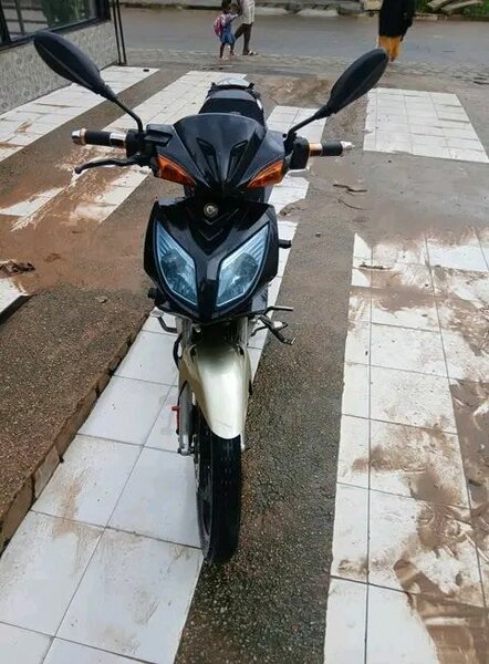 Moto KTM performante et stylée