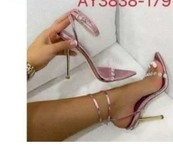 Sandales à talons hauts élégantes