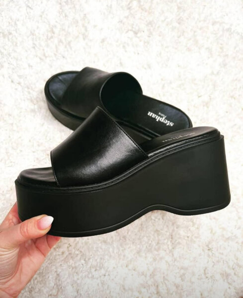 Sandales compensées noires