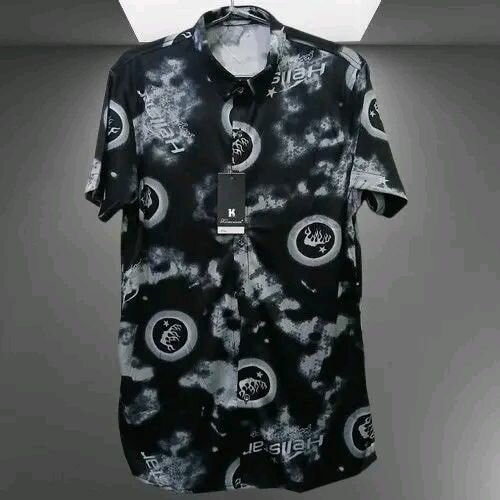 Chemise à fleurs homme élégante