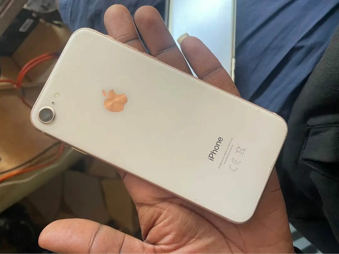 iPhone 8 32GB Argent