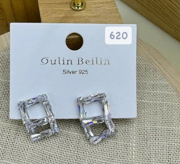 Оригинальные серьги