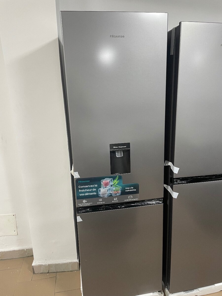 HISENSE RÉFRIGÉRATEUR 262 lit