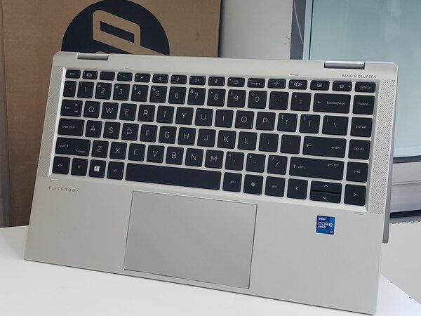 HP EliteBook 1040 G8
