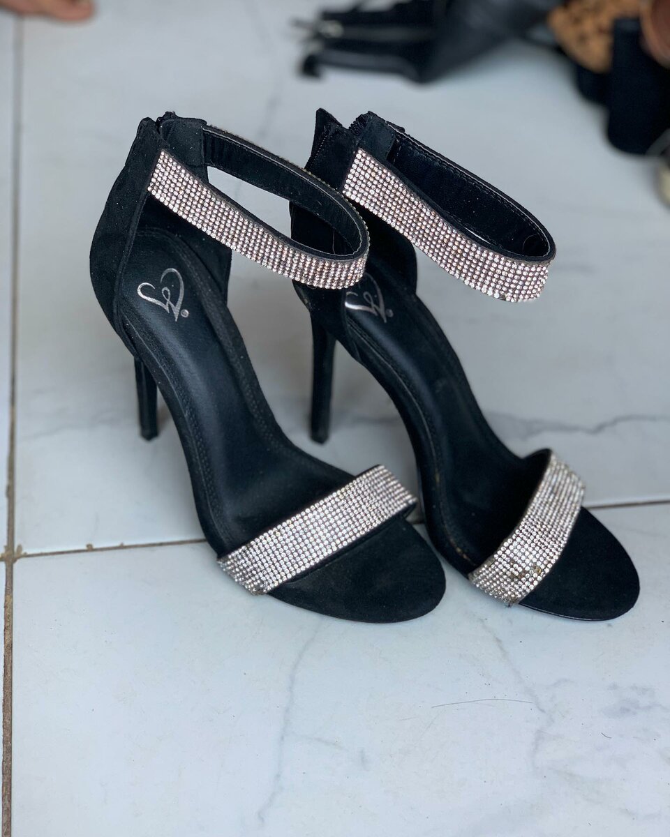 Women's sandals with heels