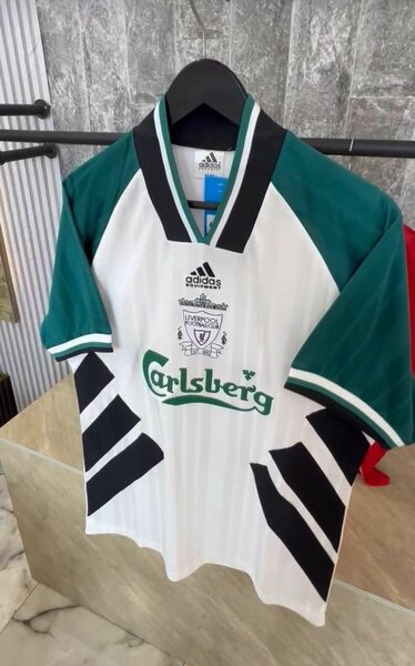 LIVERPOOL RETRO JERSEY