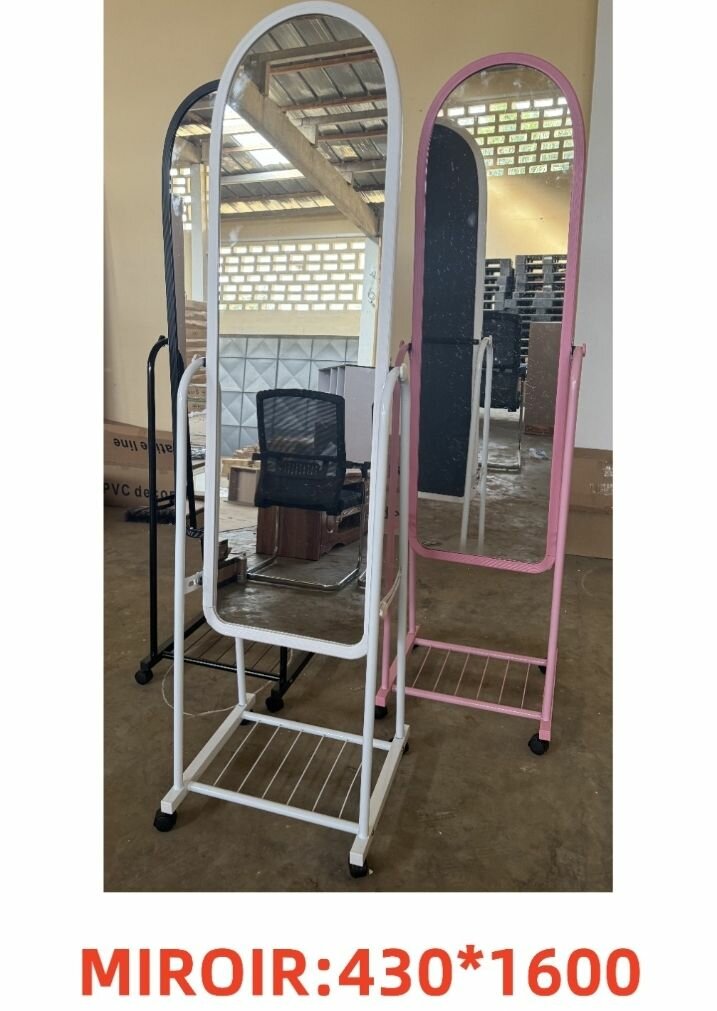 Miroir en forme d'arc