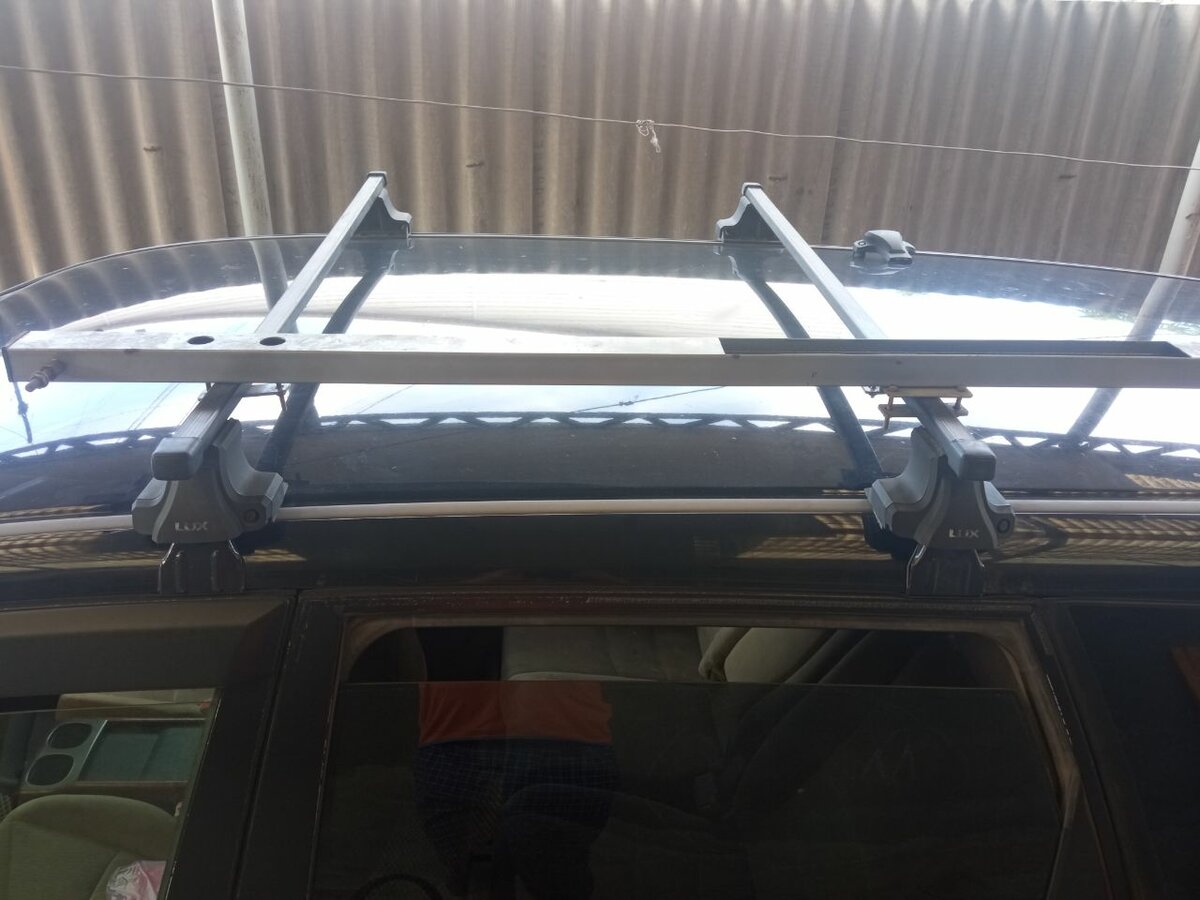 Крепление на крышу автомобиля для велосипеда