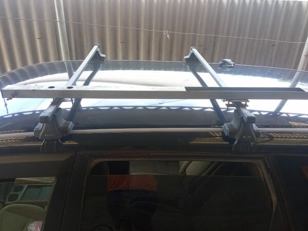 Крепление на крышу автомобиля для велосипеда