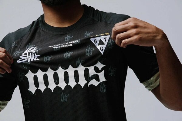 MAILLOT "APESHIT X LA SECTE" 667 EDITION NOIR