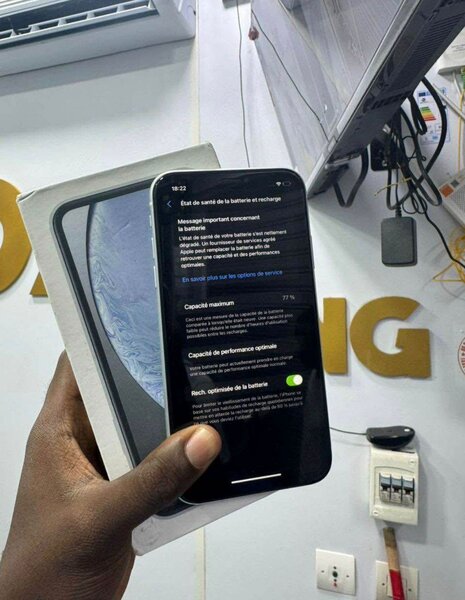 iPhone XR Blanc 64 Go