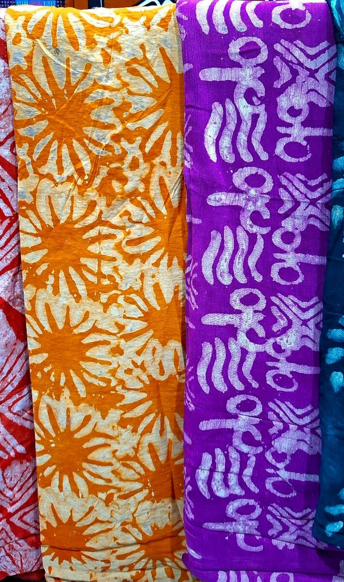 Tissu Batik Vibrant en Coton