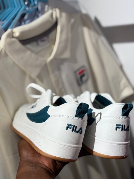 Baskets Fila blanches et vertes