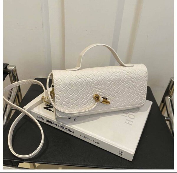 Sac à main en cuir tressé