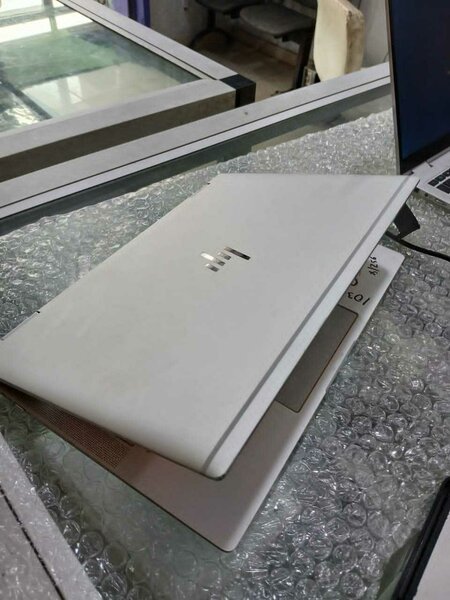 HP Pavilion - Portable et Puissant