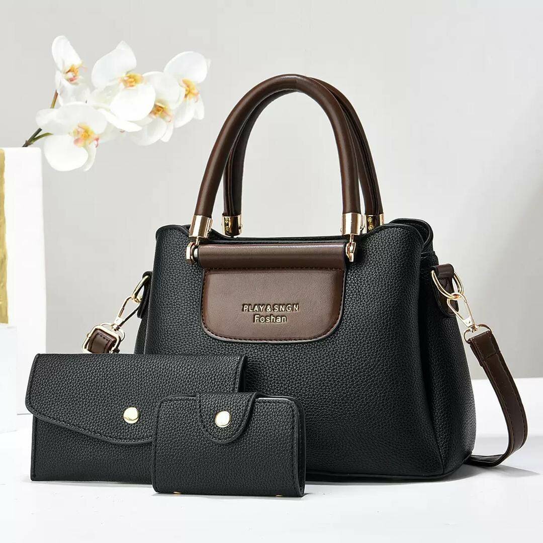 Sac à main en cuir disponible